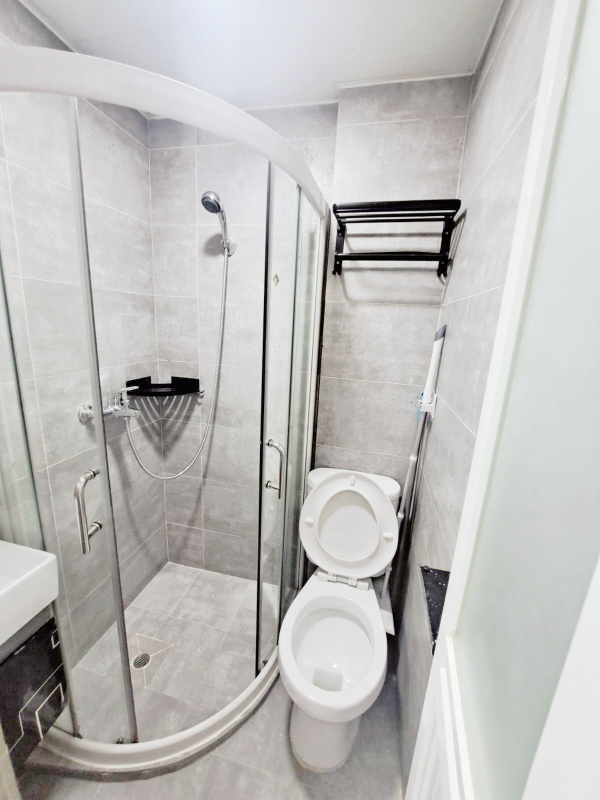 WhatsApp Image 2025-10-17 at 6.43.15 PM